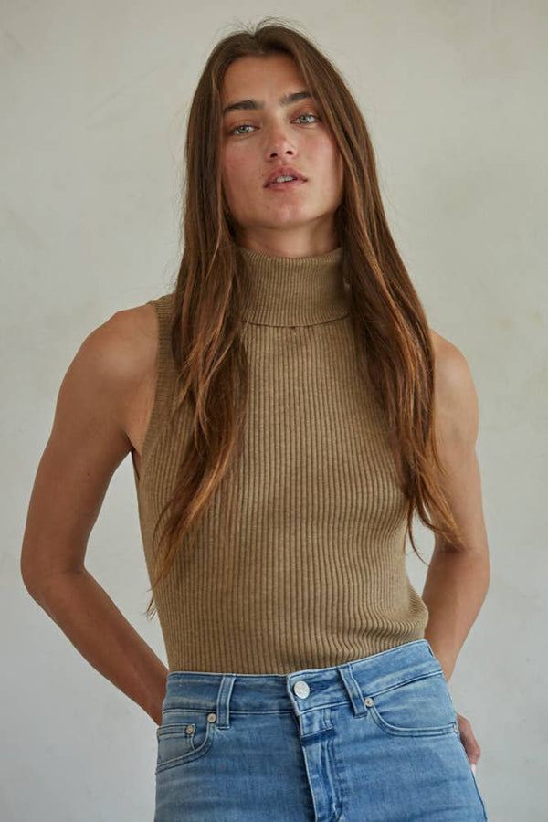 Knit Turtleneck Sleeveless: Brown