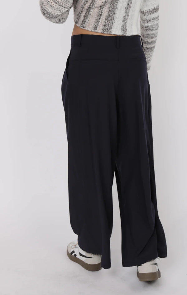Most Wanted Pleated Pant